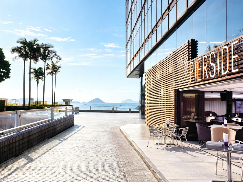 Pierside Bar & Restaurant