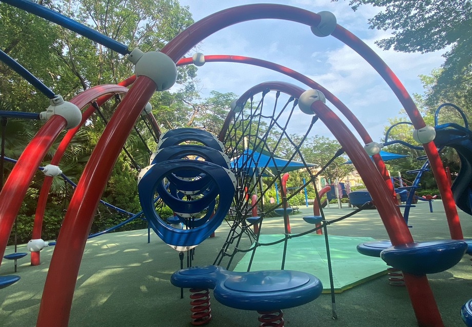 至 Kids 遊樂園