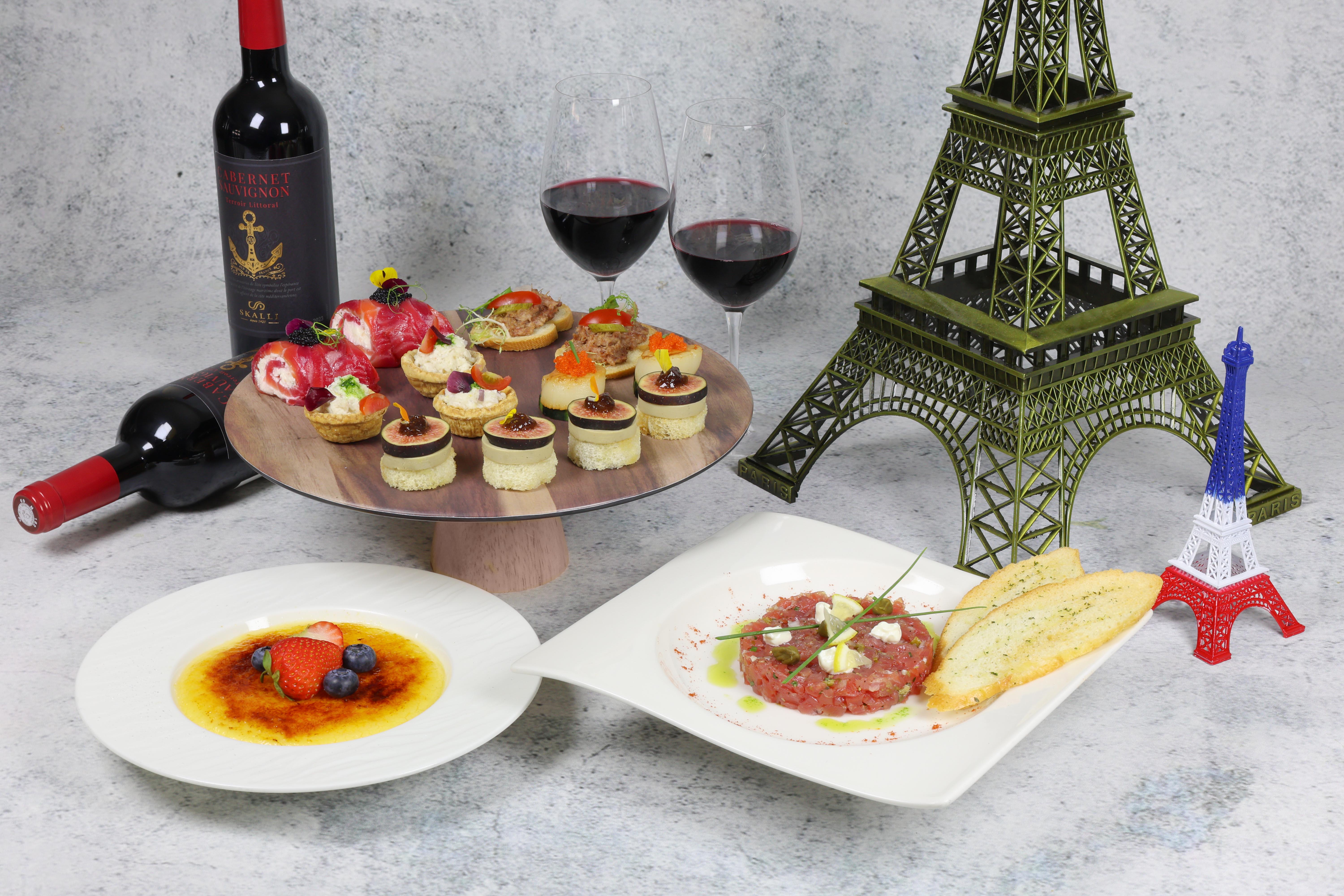 Le French May Petite Delights